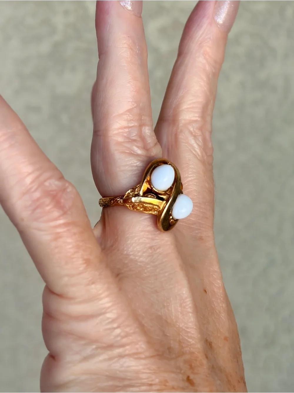 Contemporary Gold-Tone Ring with White Cabochons